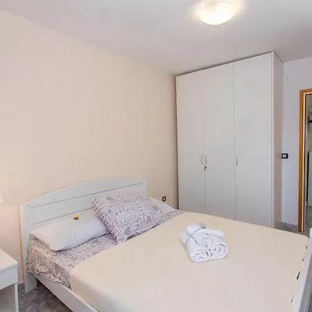 Vakantiehuis Desirée Sutivan